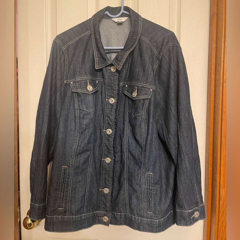 CJ Banks 3x beautiful light jean jacket